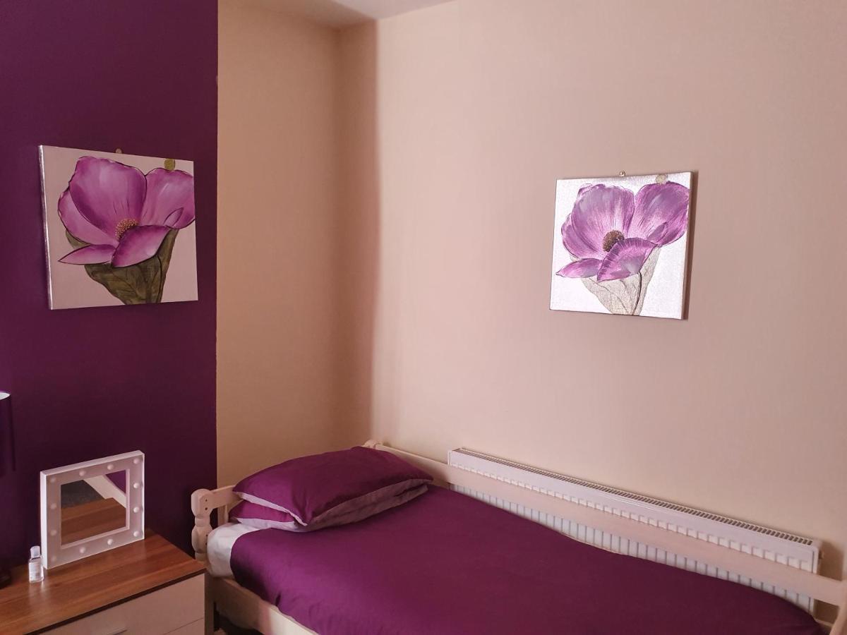 12 Person 6 Bedroom Self Catering House Liverpool Esterno foto